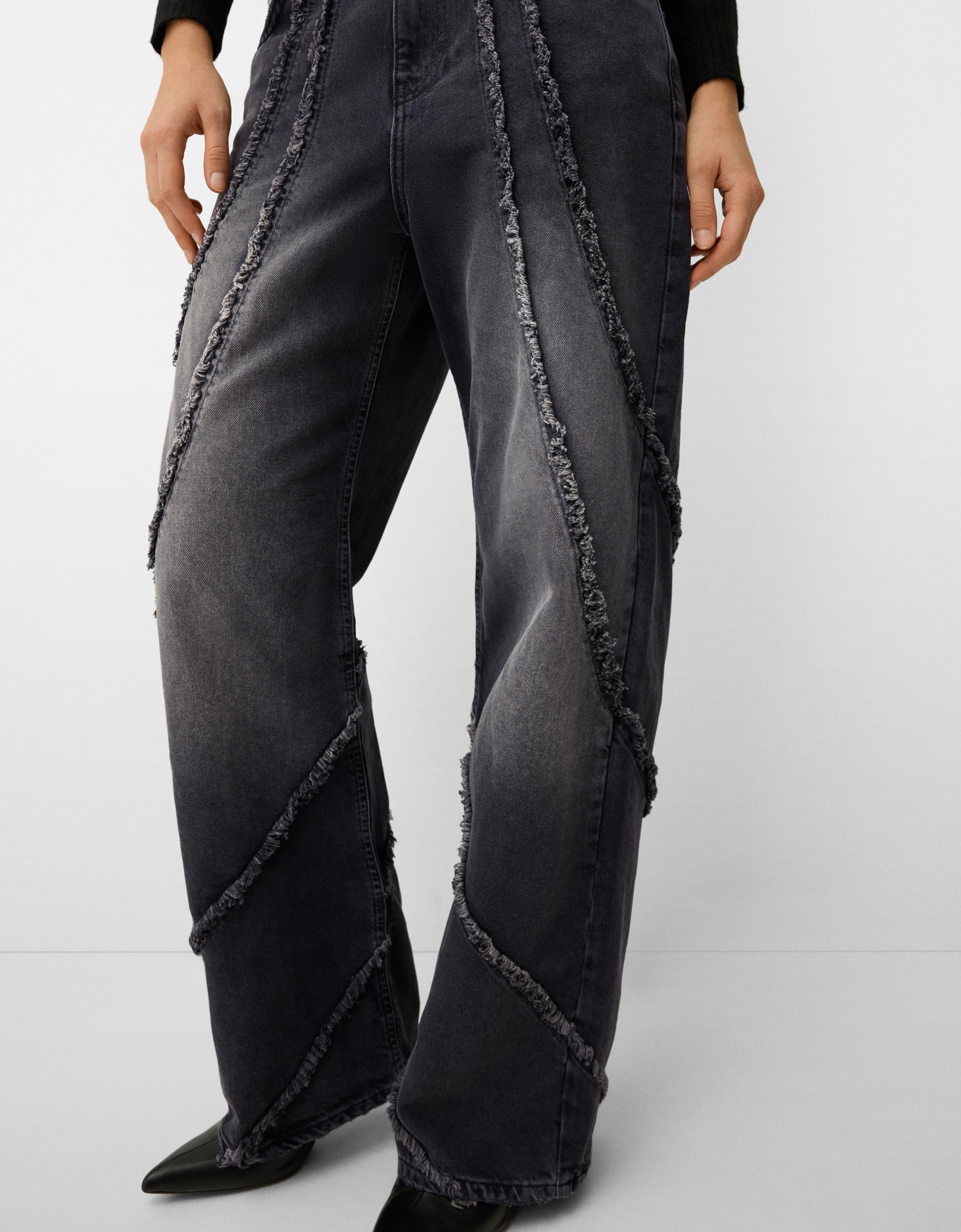 Baggy-Jeans mit Quasten