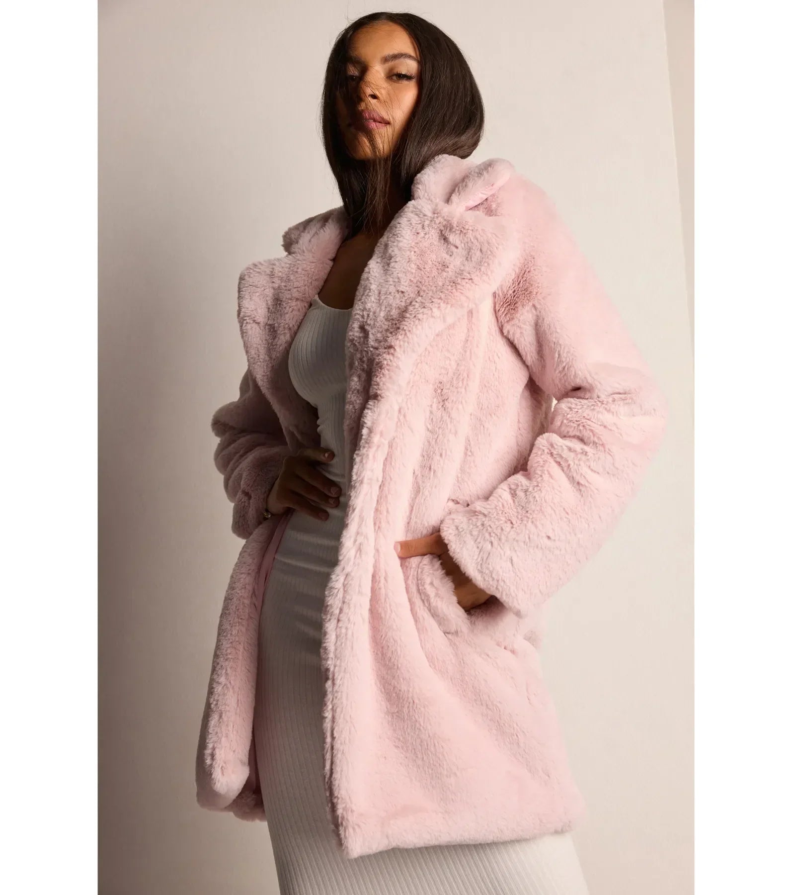 Luxuriöser Trenchcoat aus Kunstpelz