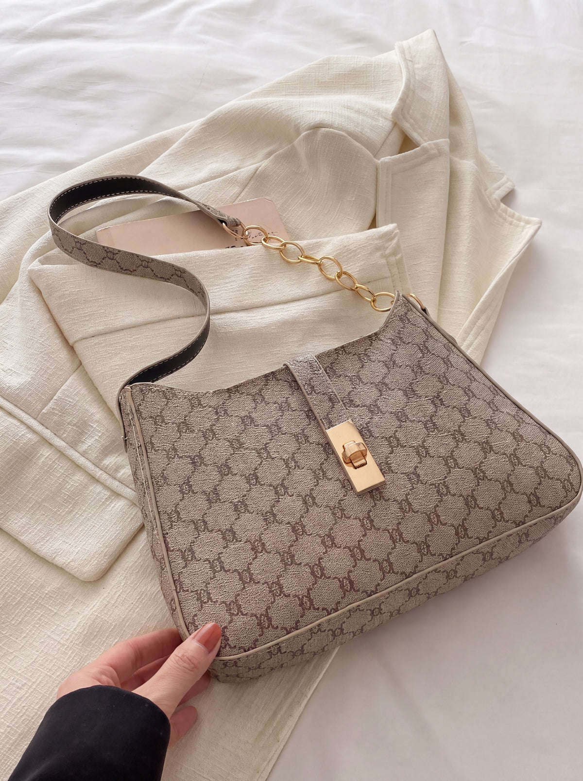 Classic Lock Bag