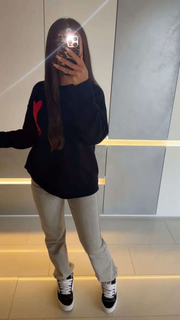 OUR AMI - HEART SWEATER WORN WORLDWIDE
